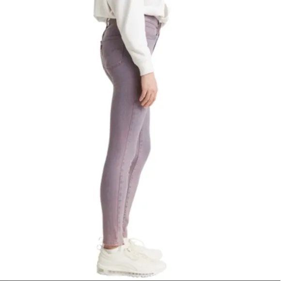 🆕 Levi's 721 High Rise High-Waisted Light Wash Denim Skinny Jeans