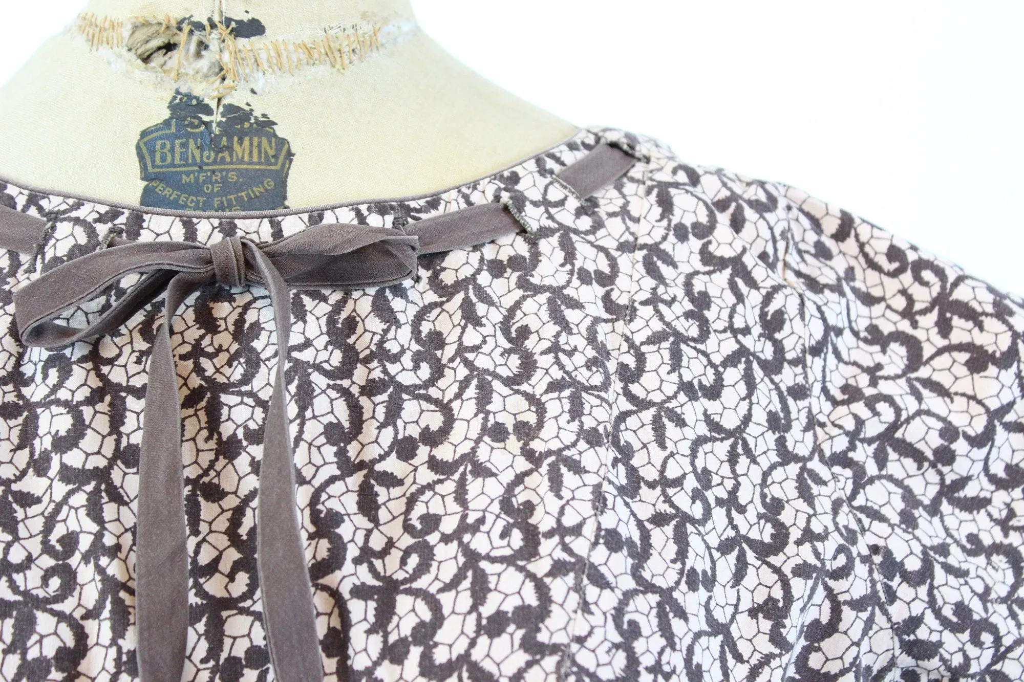 1950s CAROLE KING cotton TROMP l'oiel print dress small | new spring