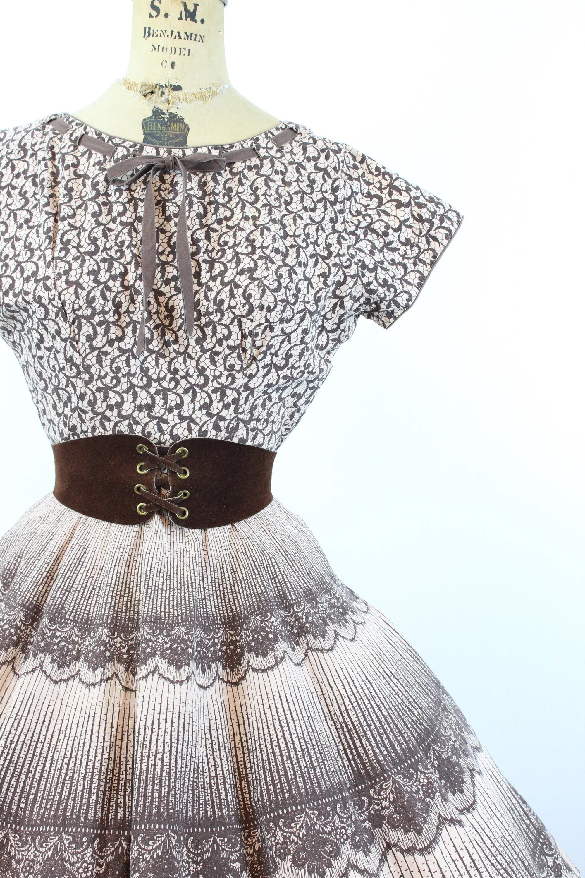 1950s CAROLE KING cotton TROMP l'oiel print dress small | new spring