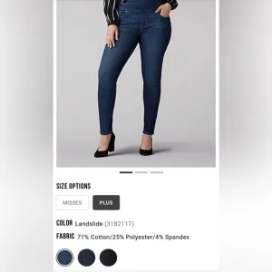 2 Pair Jeans Bundle Lee Women’s Plus 28W Petite