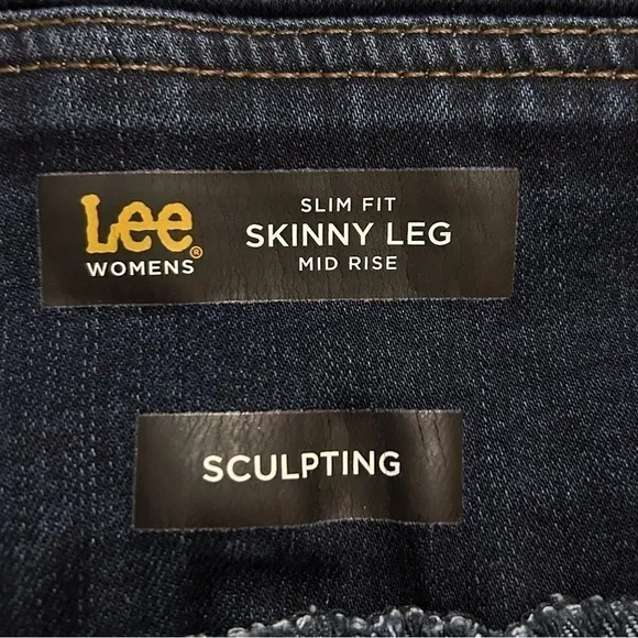 2 Pair Jeans Bundle Lee Women’s Plus 28W Petite