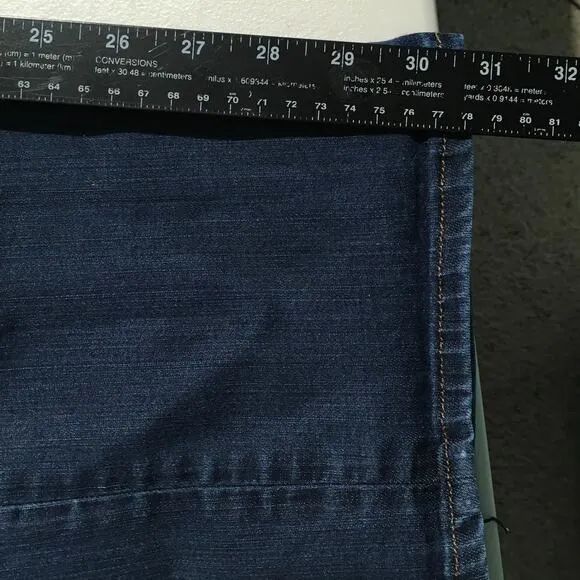34 Heritage Courage Mid-Rise Straight Jeans 36/32 - Classic, Versatile, Casual