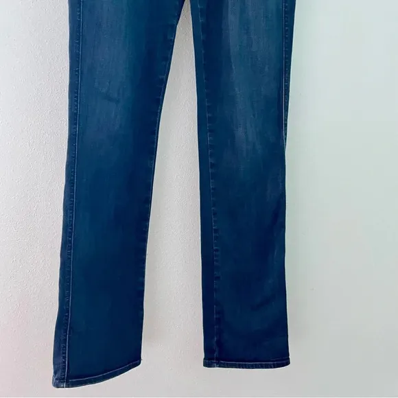 7 for all mankind KIMMIE STRAIGHT JEANS IN DUCHESS size 28