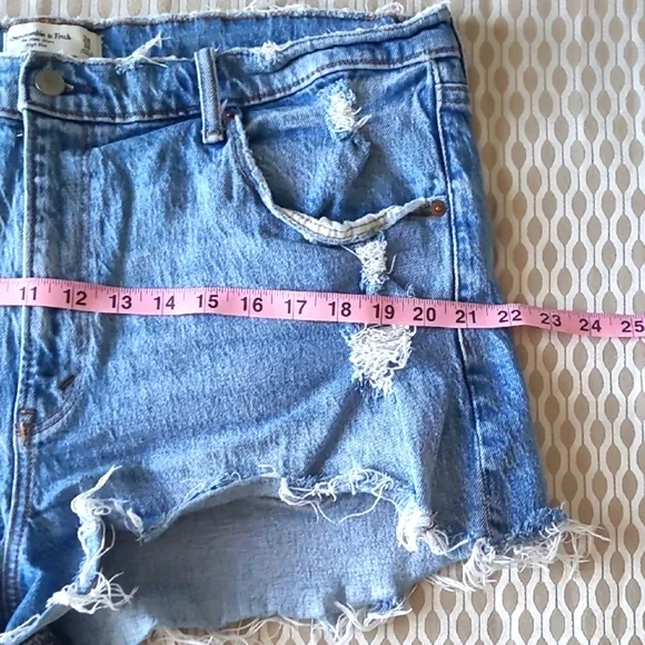 Abercrombie &amp; Fitch 2 Mom Shorts Hi Rise Blue and White Jean Shorts Frayed Hem