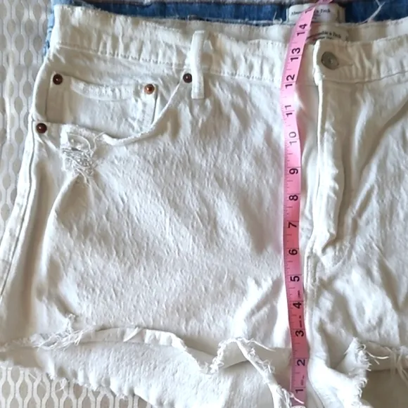 Abercrombie &amp; Fitch 2 Mom Shorts Hi Rise Blue and White Jean Shorts Frayed Hem