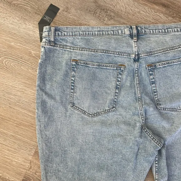 Abercrombie &amp; Fitch The Ankle Straight Ultra High Rise Jeans Size 37/24 NWT