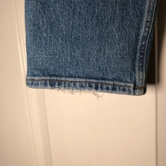 Abercrombie and Fitch The 90’s Straight Ultra High Rise Blue Jeans Size 8 / 29L
