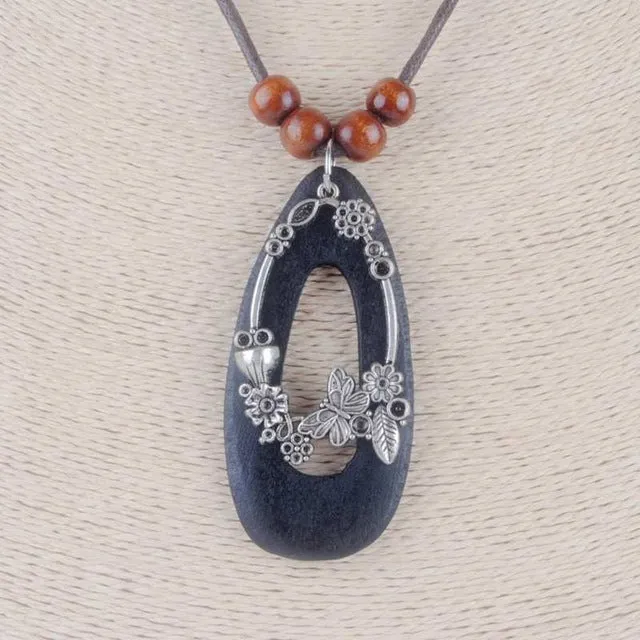 Adjustable Flower Pendant Necklace