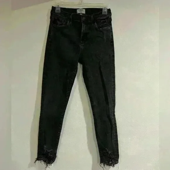 AGOLDE Las Angeles size 28 black distressed jeans in used pre owned condition