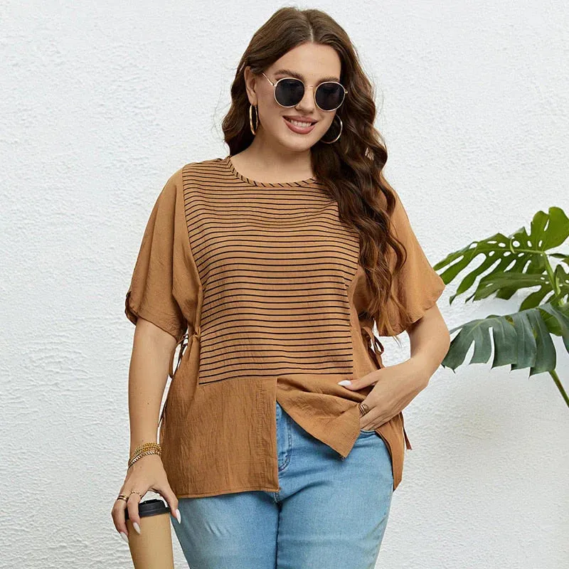 Amira® | Knot Artwork Striped T-Shirt