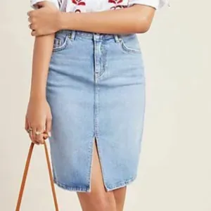 Anthropologie Denim Skirt 0 Blue Pencil Faded Slim Short Straight Pilcro