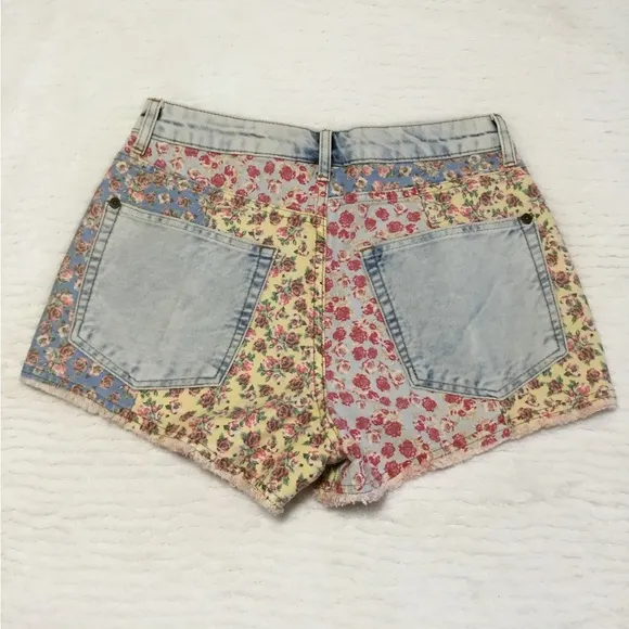 Anthropologie Farm Rio Hi Rise Patchwork Denim Floral Jean Cut Off Shorts sz 28