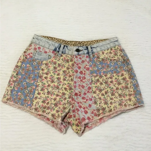 Anthropologie Farm Rio Hi Rise Patchwork Denim Floral Jean Cut Off Shorts sz 28