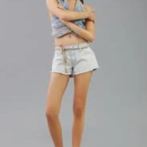 Anthropologie Pilcro Denim Light Wash Micro Shorts Size 28 Frayed Hem NWT