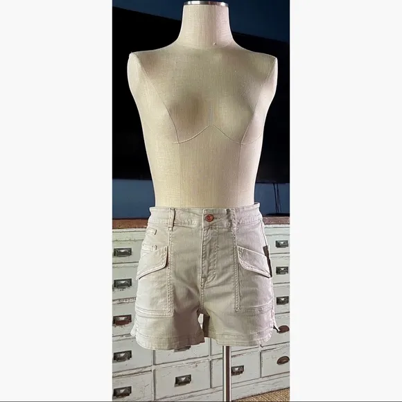 Anthropologie Pilcro Ultra High Rise Denim Shorts Stone NWT New 28