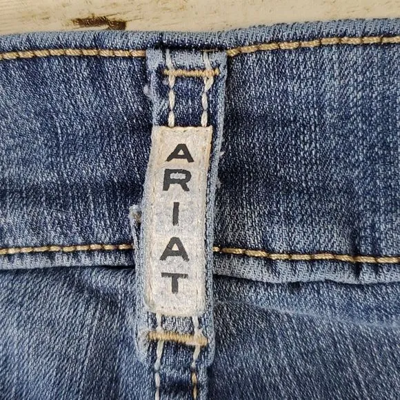Ariat‎ R.E.A.L. Mid Rise Stretch Presley Stackable Straight Leg Jeans Size 26WR