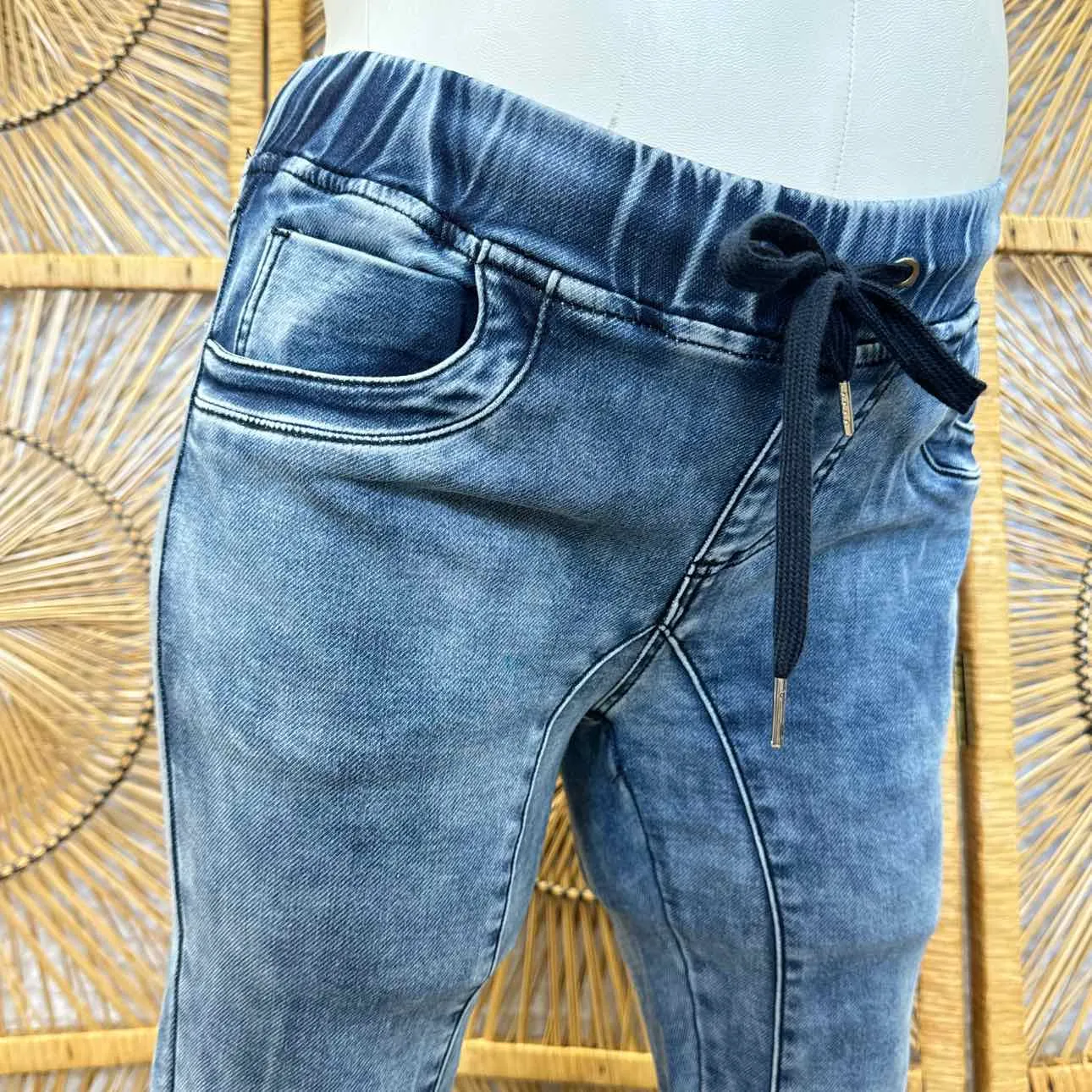 Bae. JEANS matern