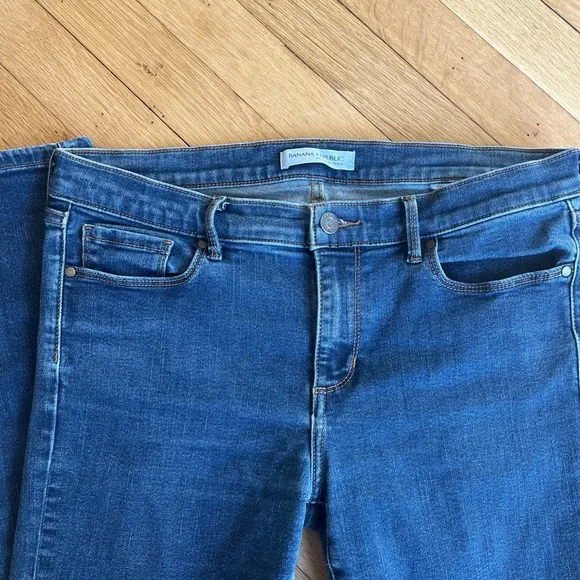 Banana Republic Mid-Rise Skinny Jeans Medium Wash SIZE 30