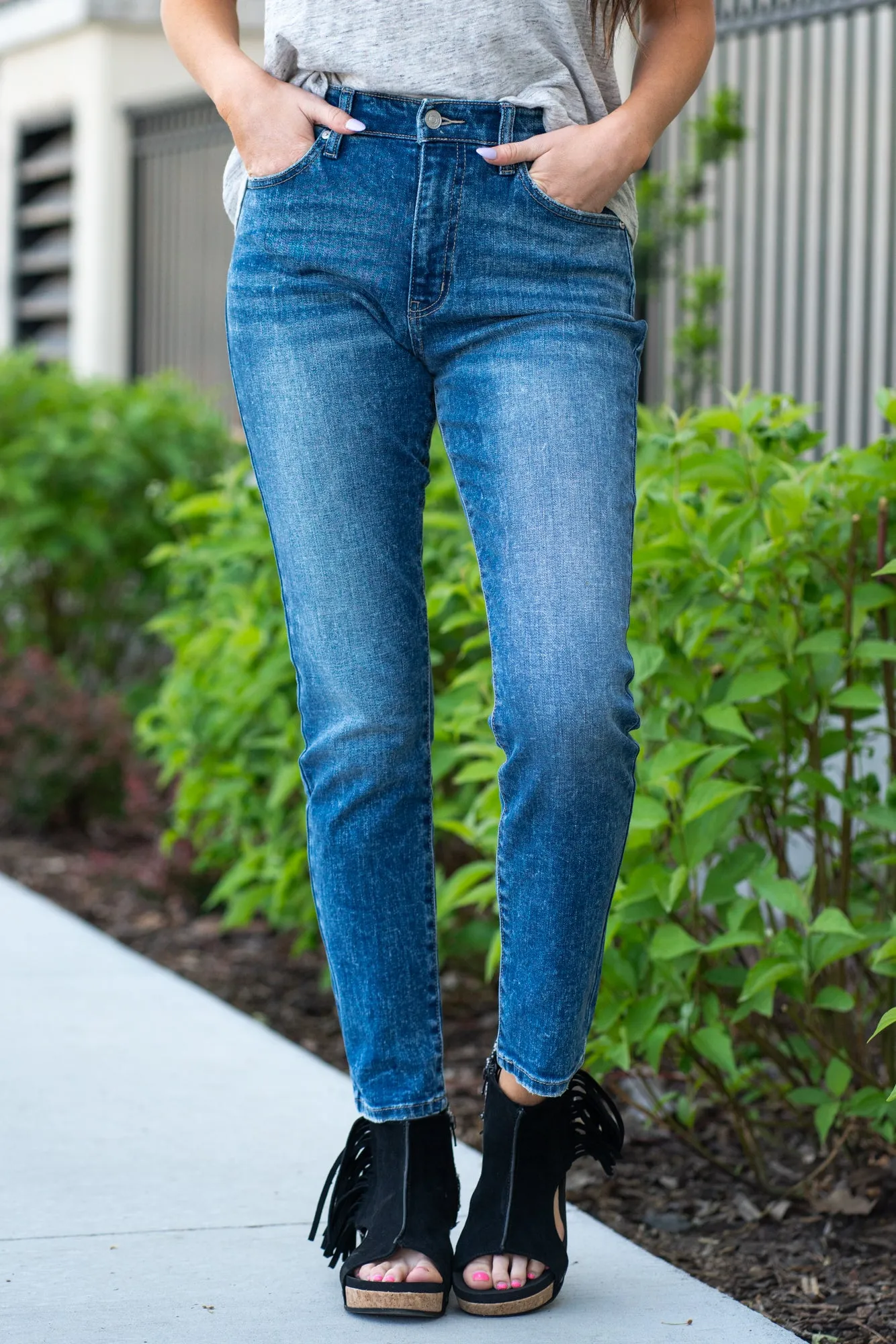 Benny High Rise Cigarette Straight Leg