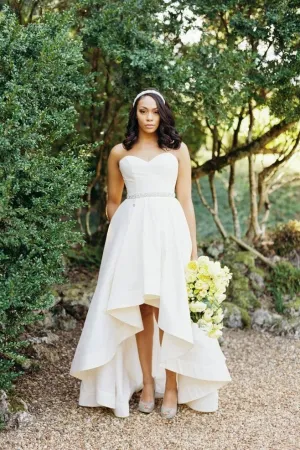 Bride Hi-lo Wedding Dresses with Rhinestones Belt