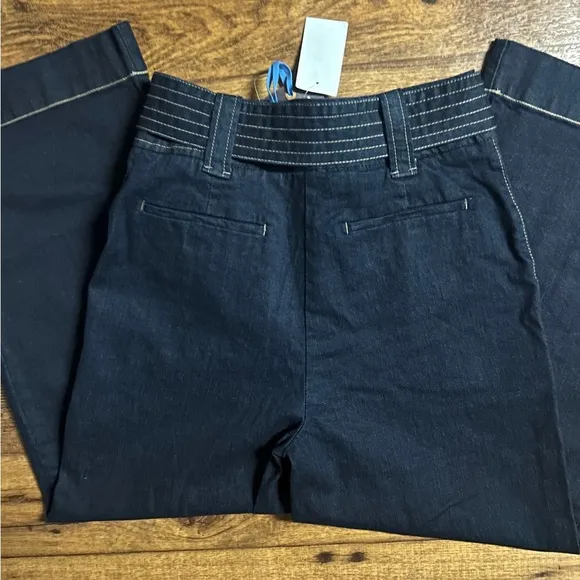 Chelsea &amp; Violet • Size 27 (27/27) • Dark Blue • Denim • Capri • Jeans • New