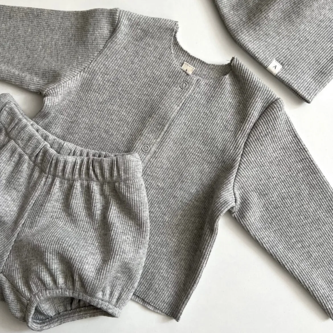 Chia Cotton Rib Cardigan (Light Grey)
