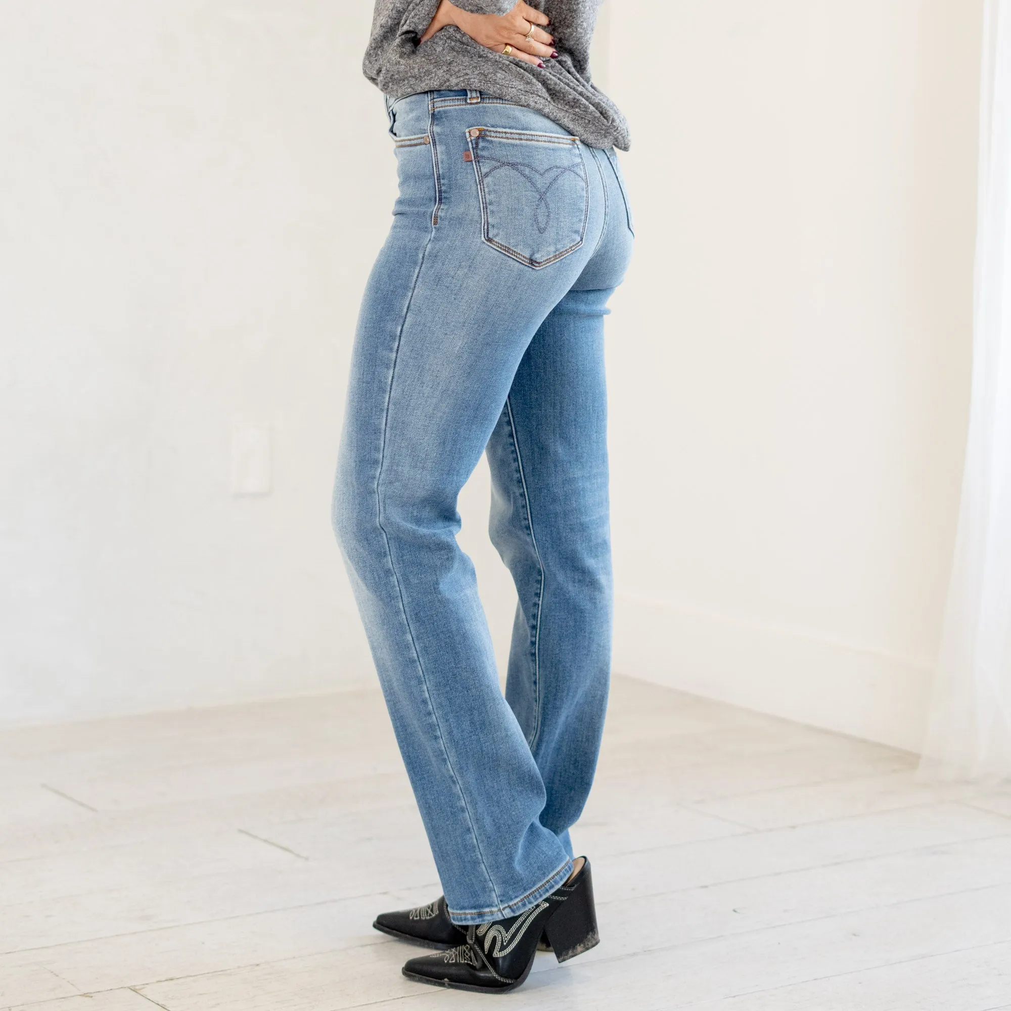 Cloud Nine Vintage Wash Straight Leg Regular & Plus Sizes