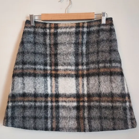 COS Plaid Wool Blend A-Line Skirt Size 8 Black Gray