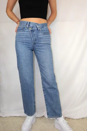 Criss Cross Jeans