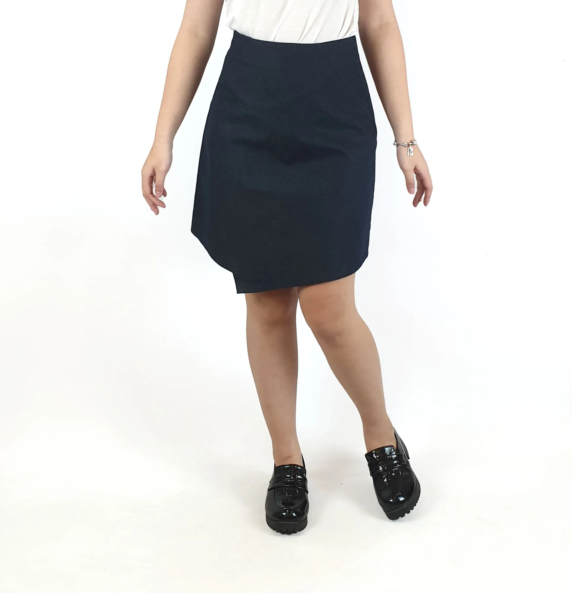Cue dark denim high waisted skirt size 6