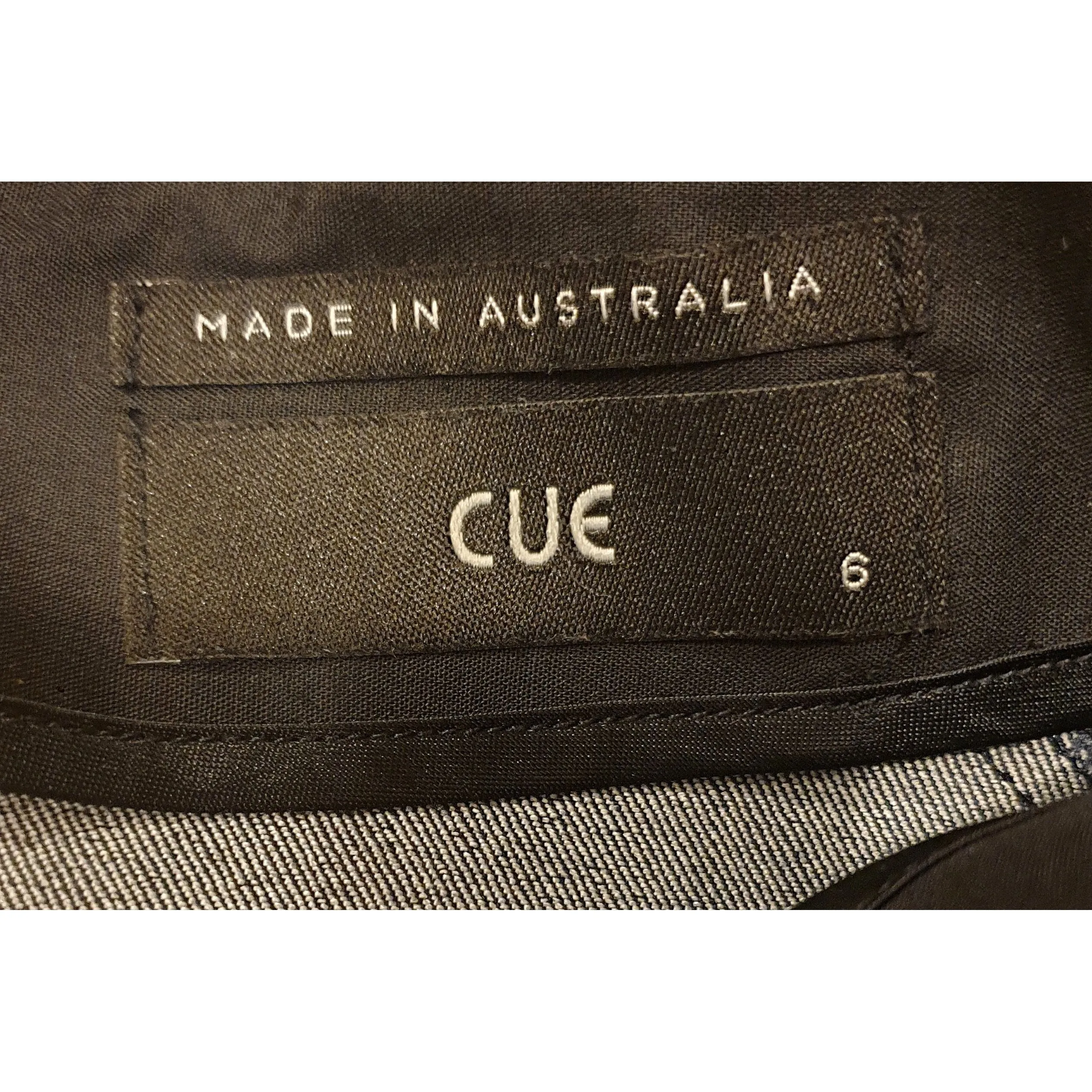 Cue dark denim high waisted skirt size 6