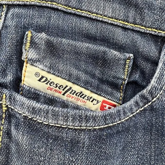 Diesel Liv Women's Straight Jean Size W25 L30 Stretch