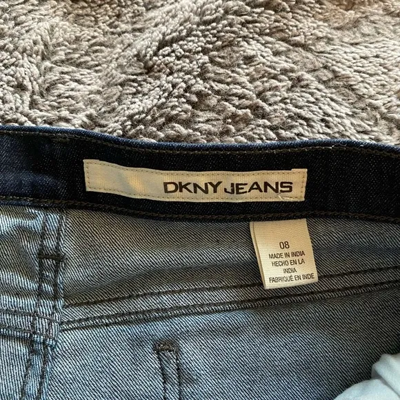 DKNY Women’s Waverly Straight Leg Jeans