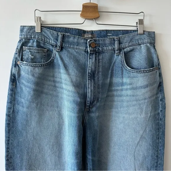 DL1961 • Jerry High Rise Vintage Straight Leg Jeans in Lakewood