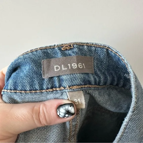 DL1961 • Jerry High Rise Vintage Straight Leg Jeans in Lakewood