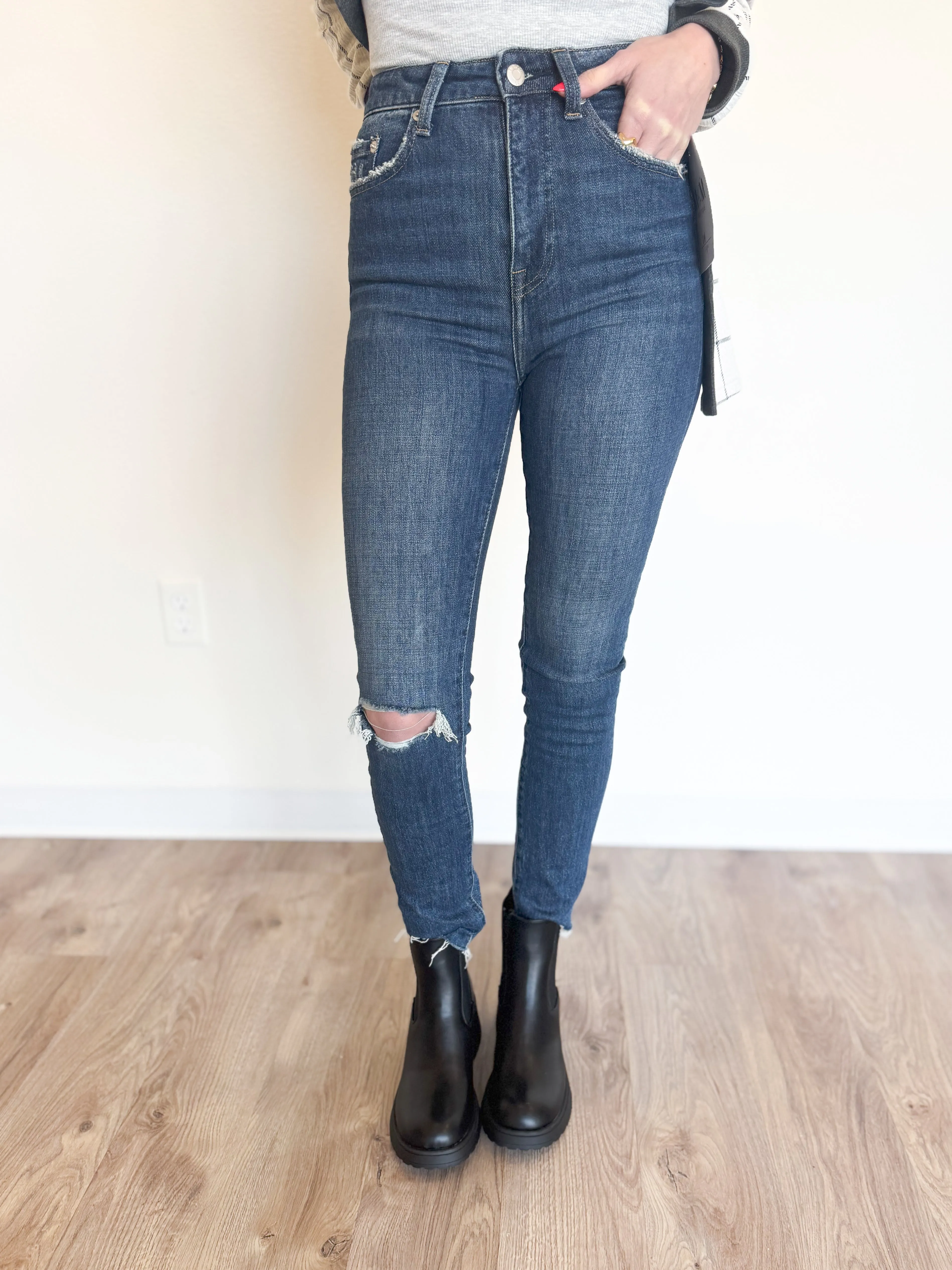 Elodie Vintage Skinny Jeans