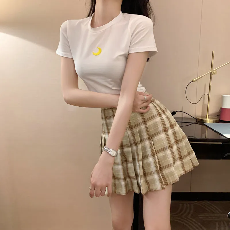Embroidered T-shirt   plaid pleated skirt KF90649