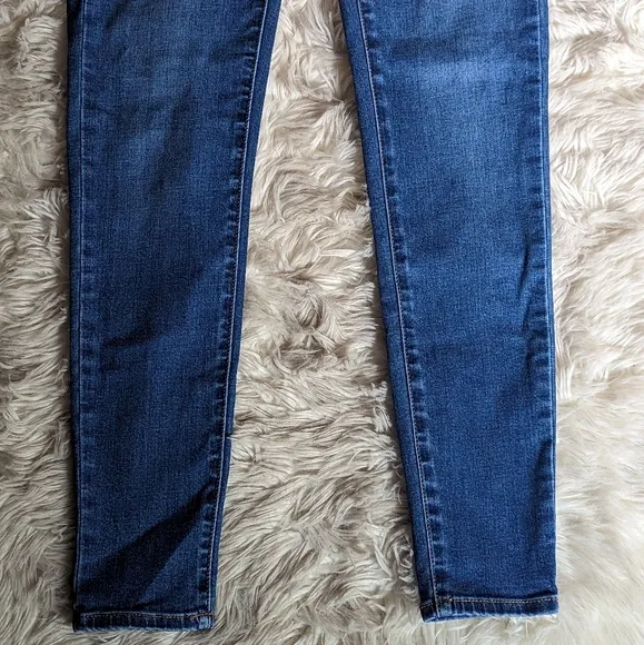 EUC Blanqi Belly Support Skinny Jeans Medium Wash