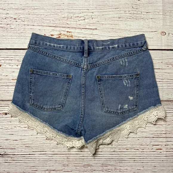 Free People Crochet Lace Trim High Rise Denim Jean Shorts Sz 28