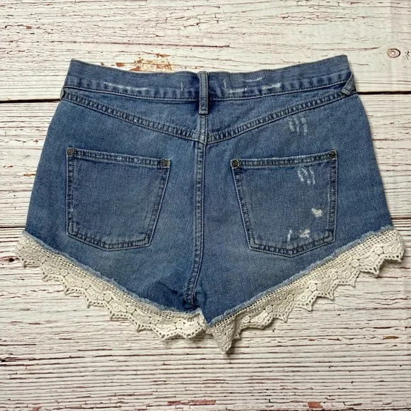 Free People Crochet Lace Trim High Rise Denim Jean Shorts Sz 28