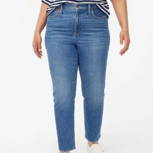 J. Crew Essential Straight Denim Jean 32 #BJ823 Meadow Blue Medium Wash Jeans