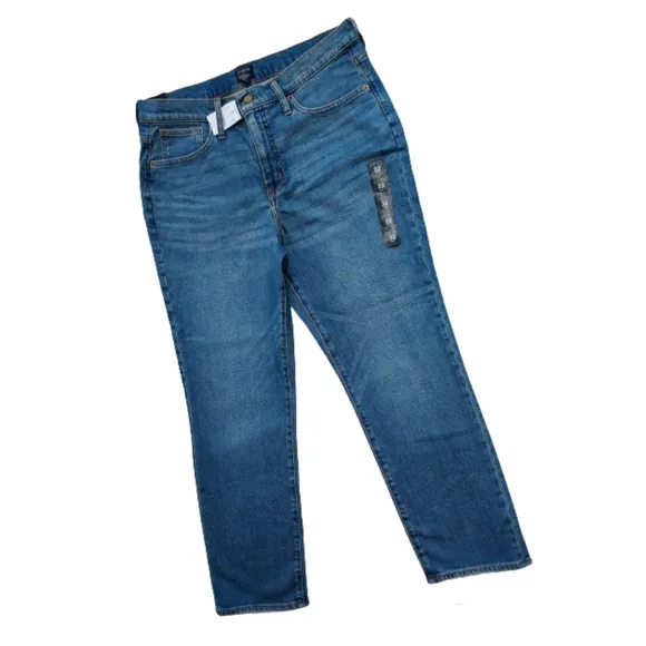 J. Crew Essential Straight Denim Jean 32 #BJ823 Meadow Blue Medium Wash Jeans