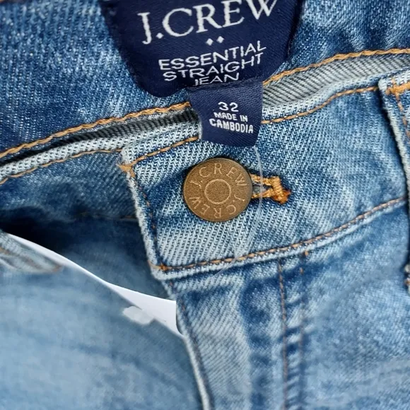 J. Crew Essential Straight Denim Jean 32 #BJ823 Meadow Blue Medium Wash Jeans