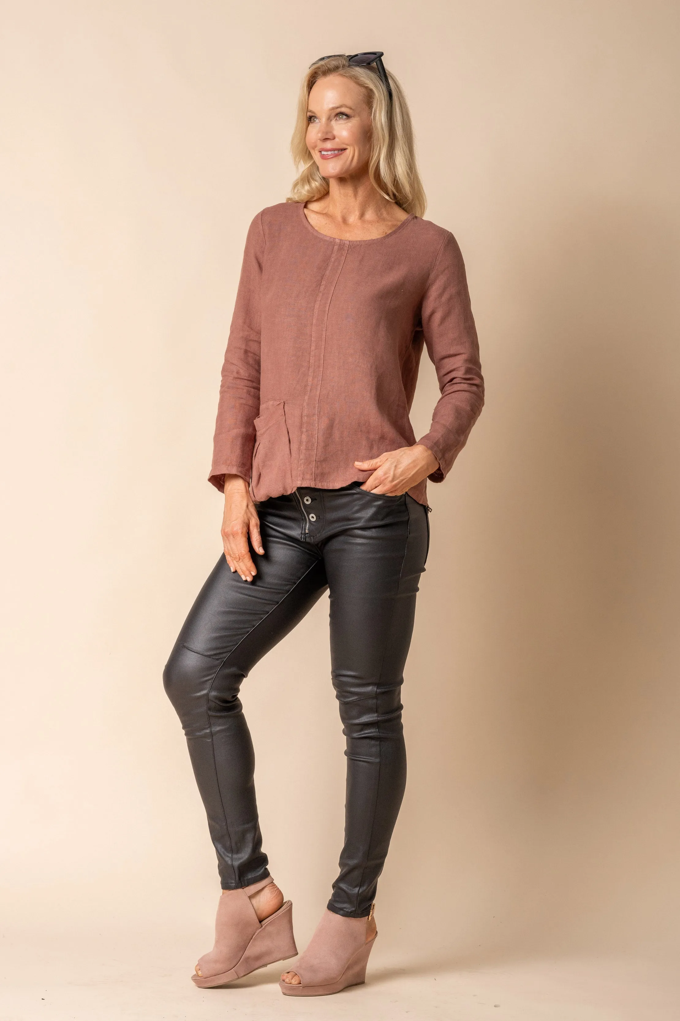 Jodee Linen Top in Nutmeg