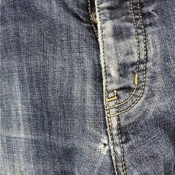 JOHN VARVATOS USA Women’s Jeans Size 29R Regular Distressed Straight Fit