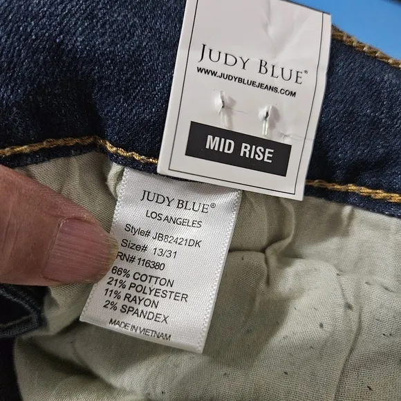 Judy Blue Mid-rise, Straight Fit SALE!