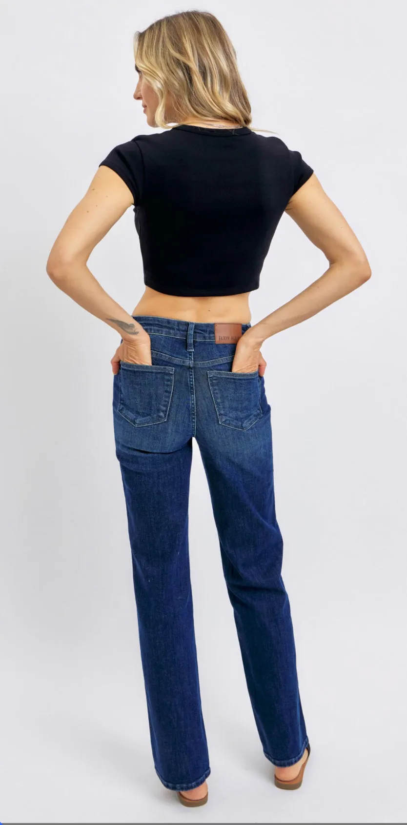 Judy Blue Mid Rise Straight Jeans