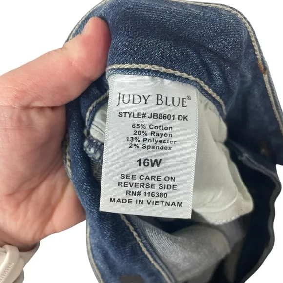 Judy Blue Women’s Shannon High-Rise Straight Leg Jeans Blue Size 16W