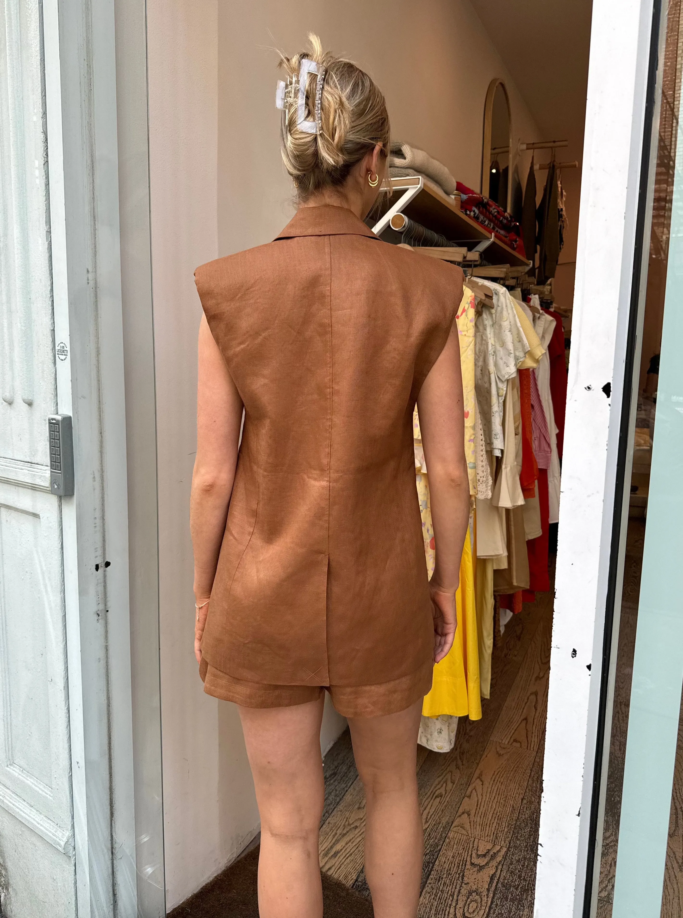 Kyrie Vest in Almond