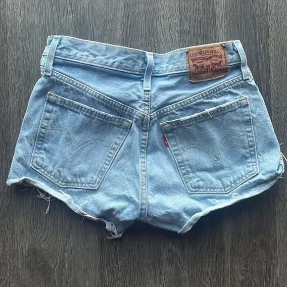 Levi 501 Cutoff Denim Shorts ✧ Size 24